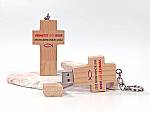 usb stick holzkreuz kreuz holz religion kommunion