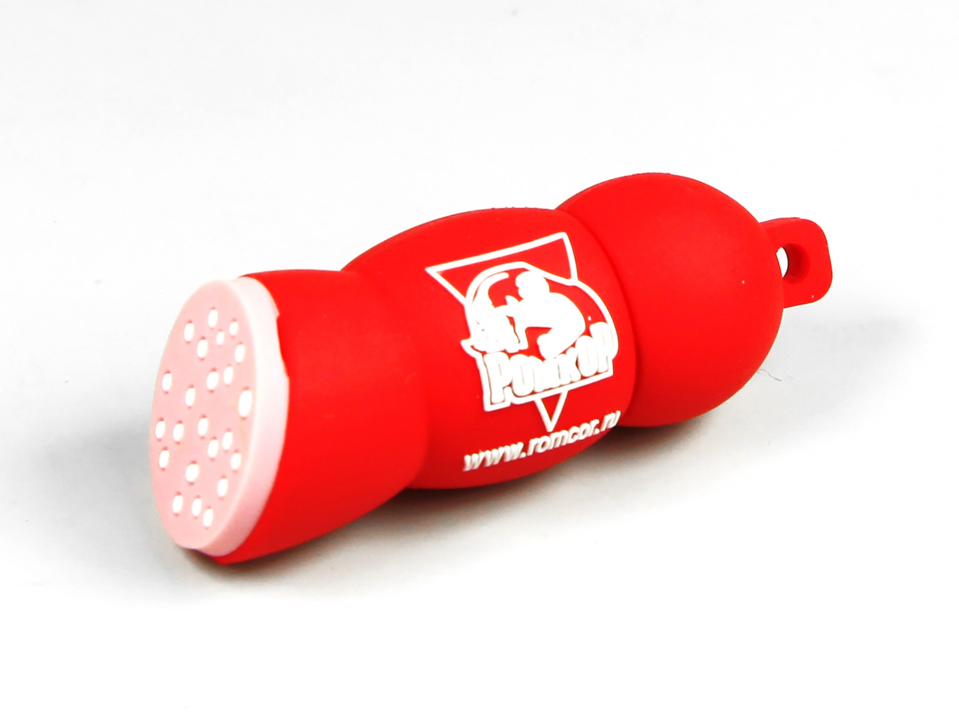 USB-Stick in Form einer Wurst, rot mit einem individuellen Logo-Bereich für Markenpräsentationen.