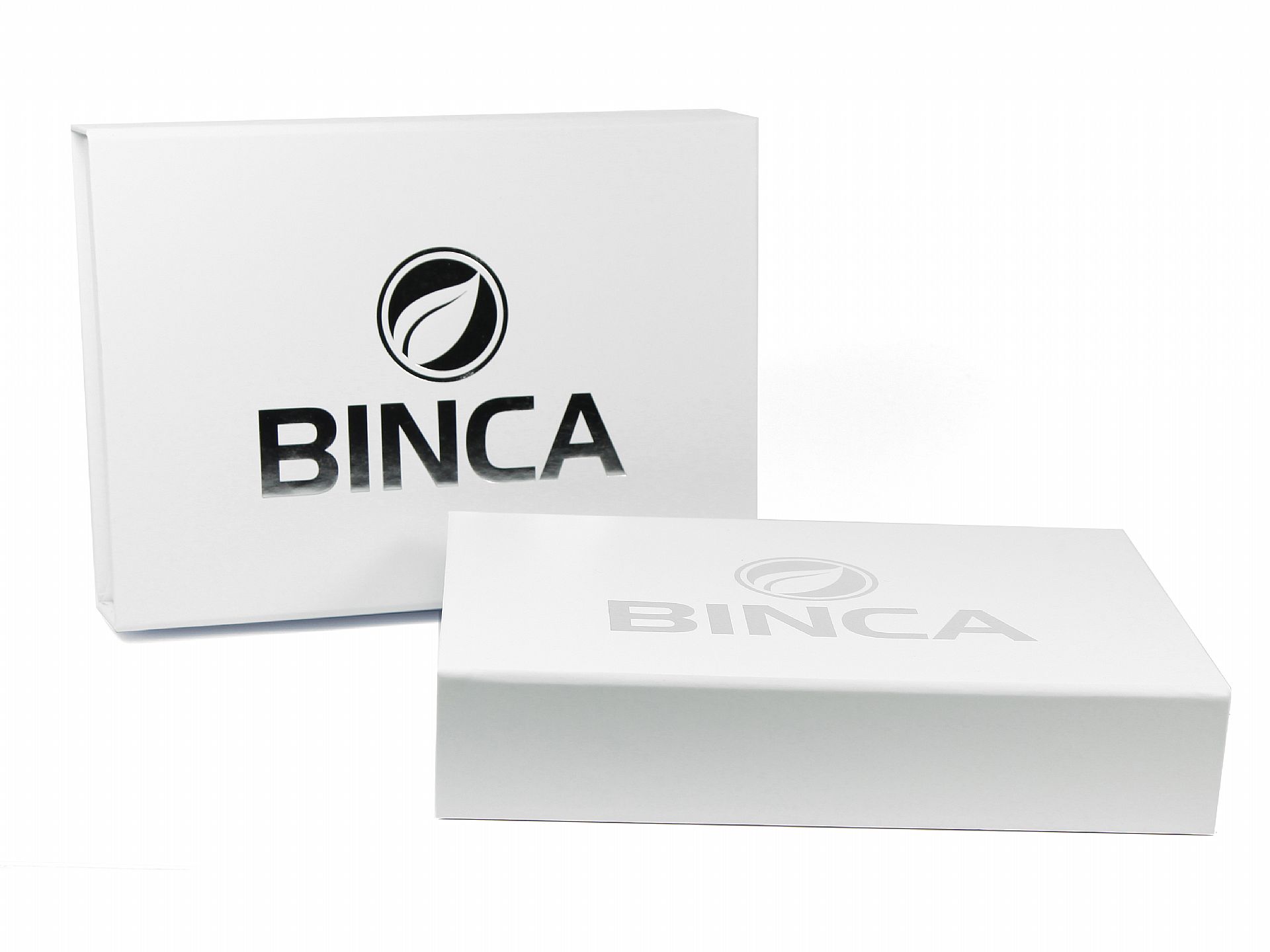 klappbox weiss verpackung logo binca silberprägung hochwertig