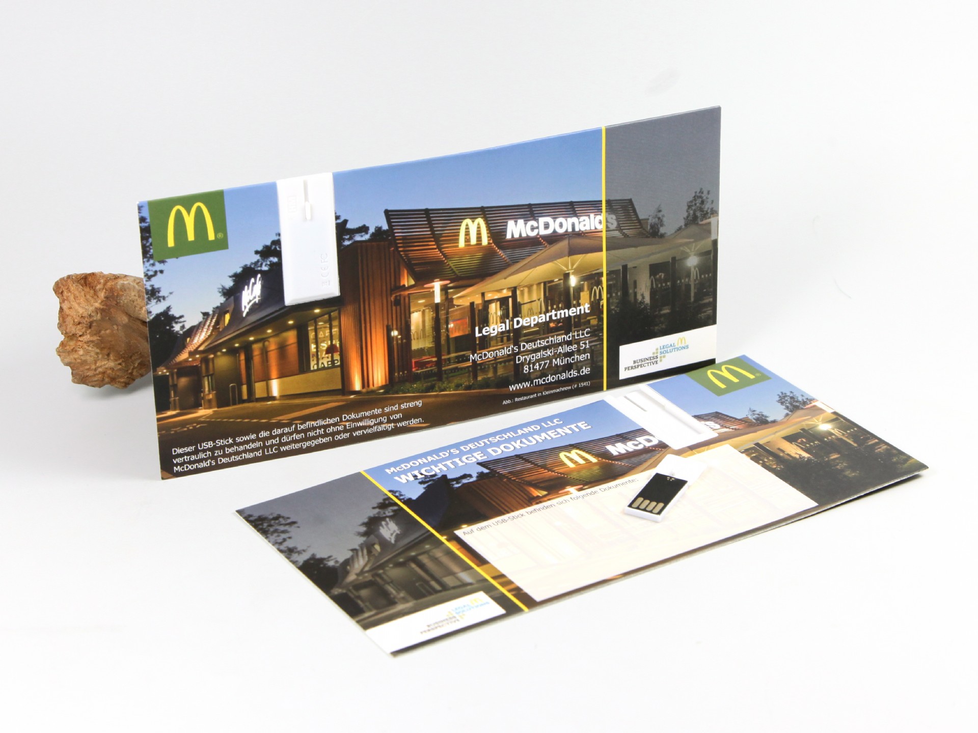 paper usb mailing card donald