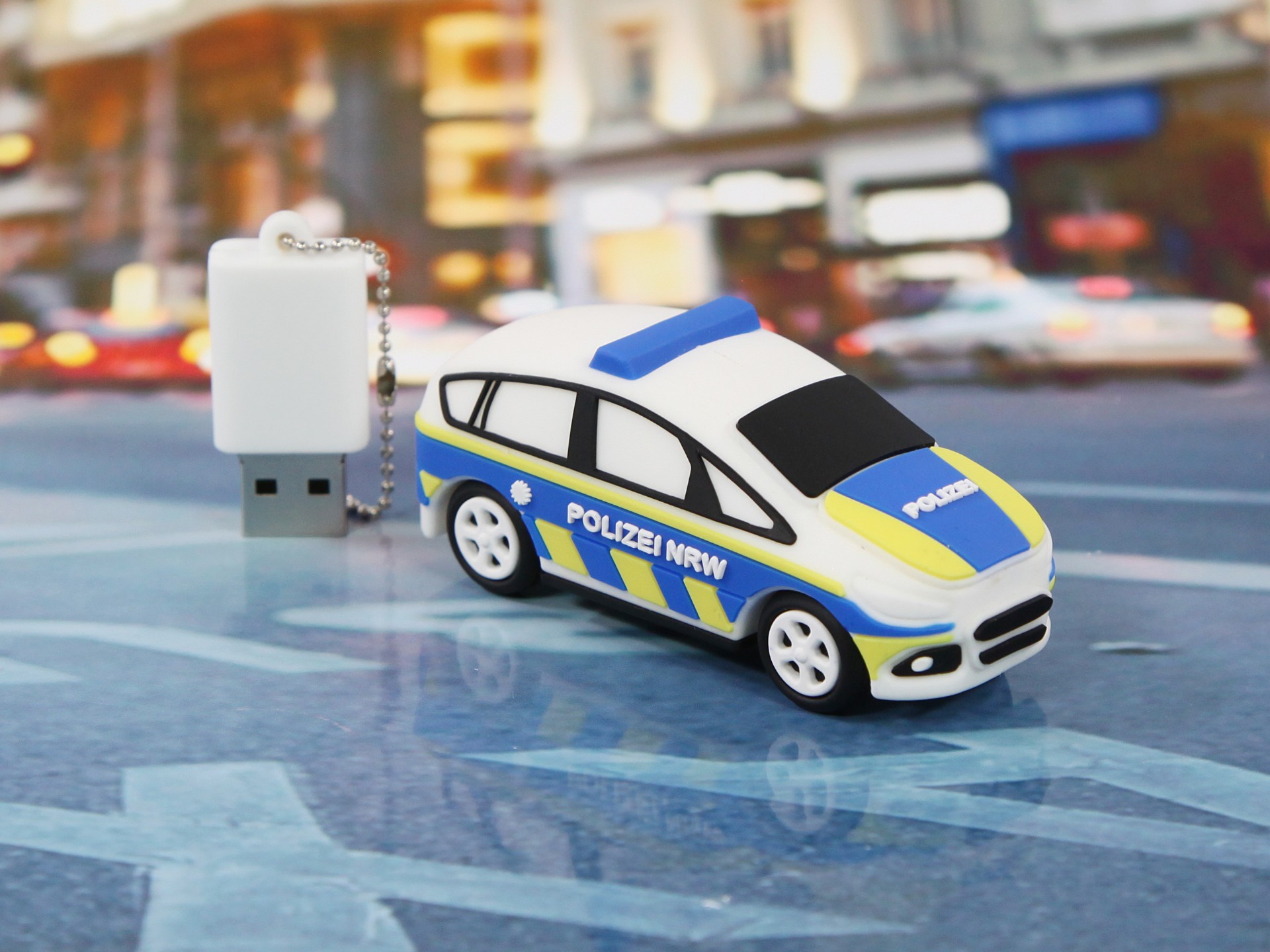 polizei auto einsatzwagen usb stick