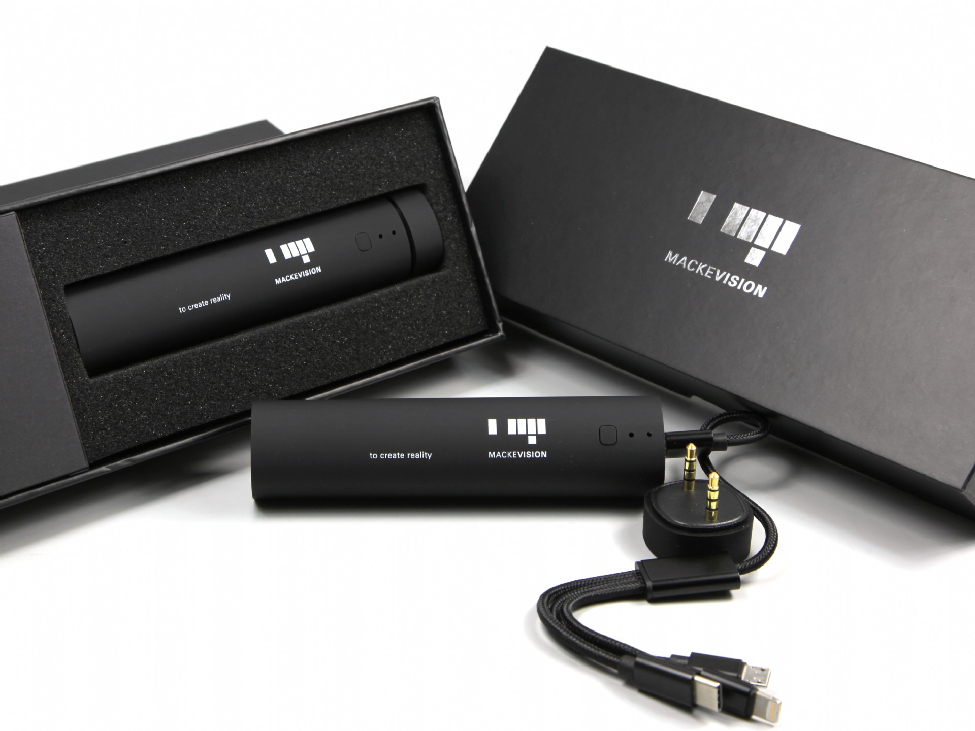 stuelpbox verpackung schwarz edel silber prägung hochwertig powerbank