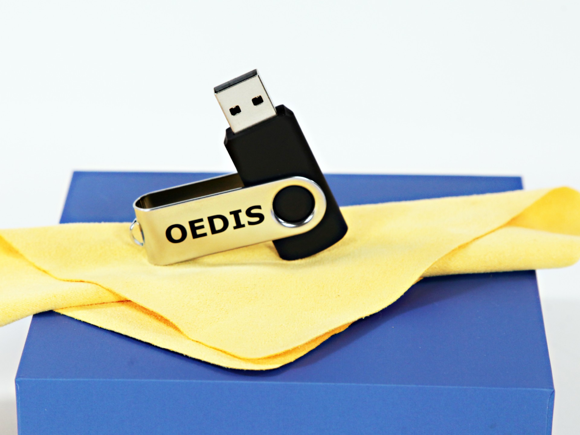 usb klassik drehbã¼gel stick mit logodruck