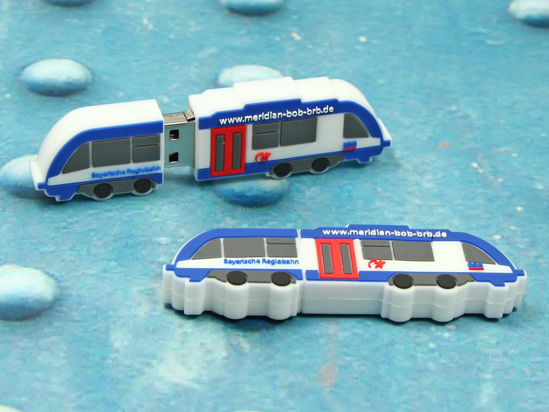 usb stick bahn zug transport reisen werbung