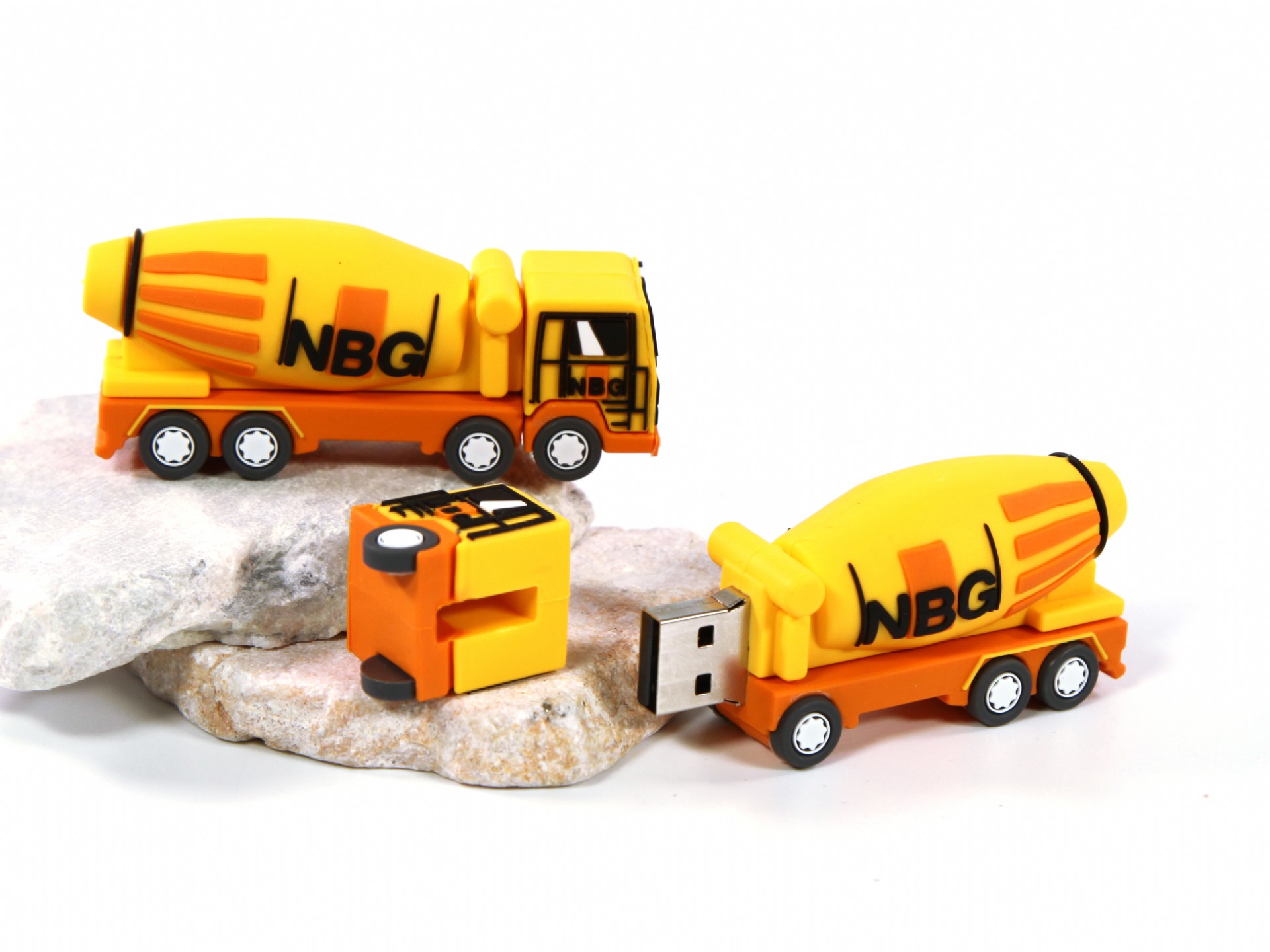 usb stick betonmischer fahrzeug baustelle kreativ logo