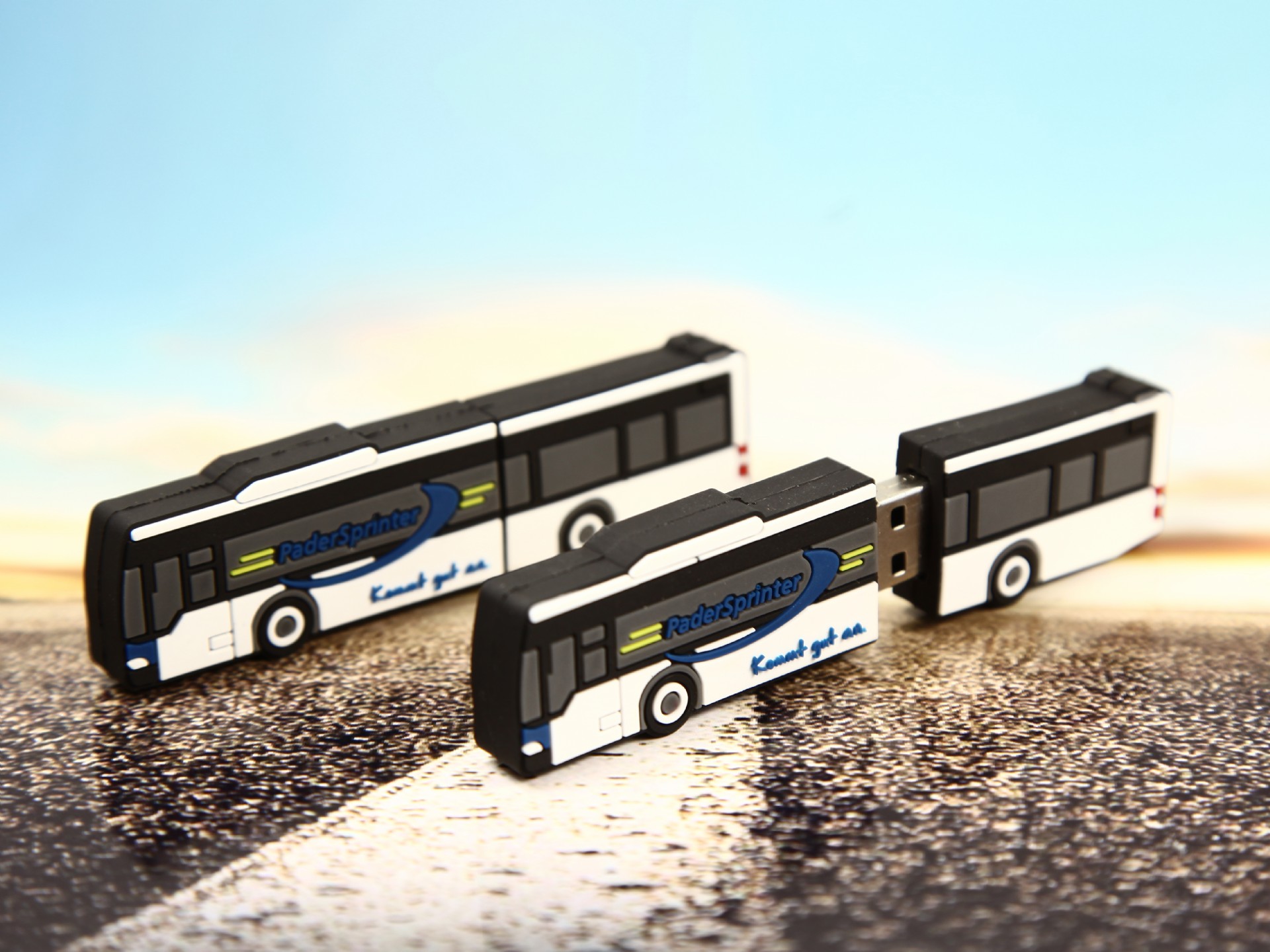 usb stick bus transport verkehr werbung kreativ