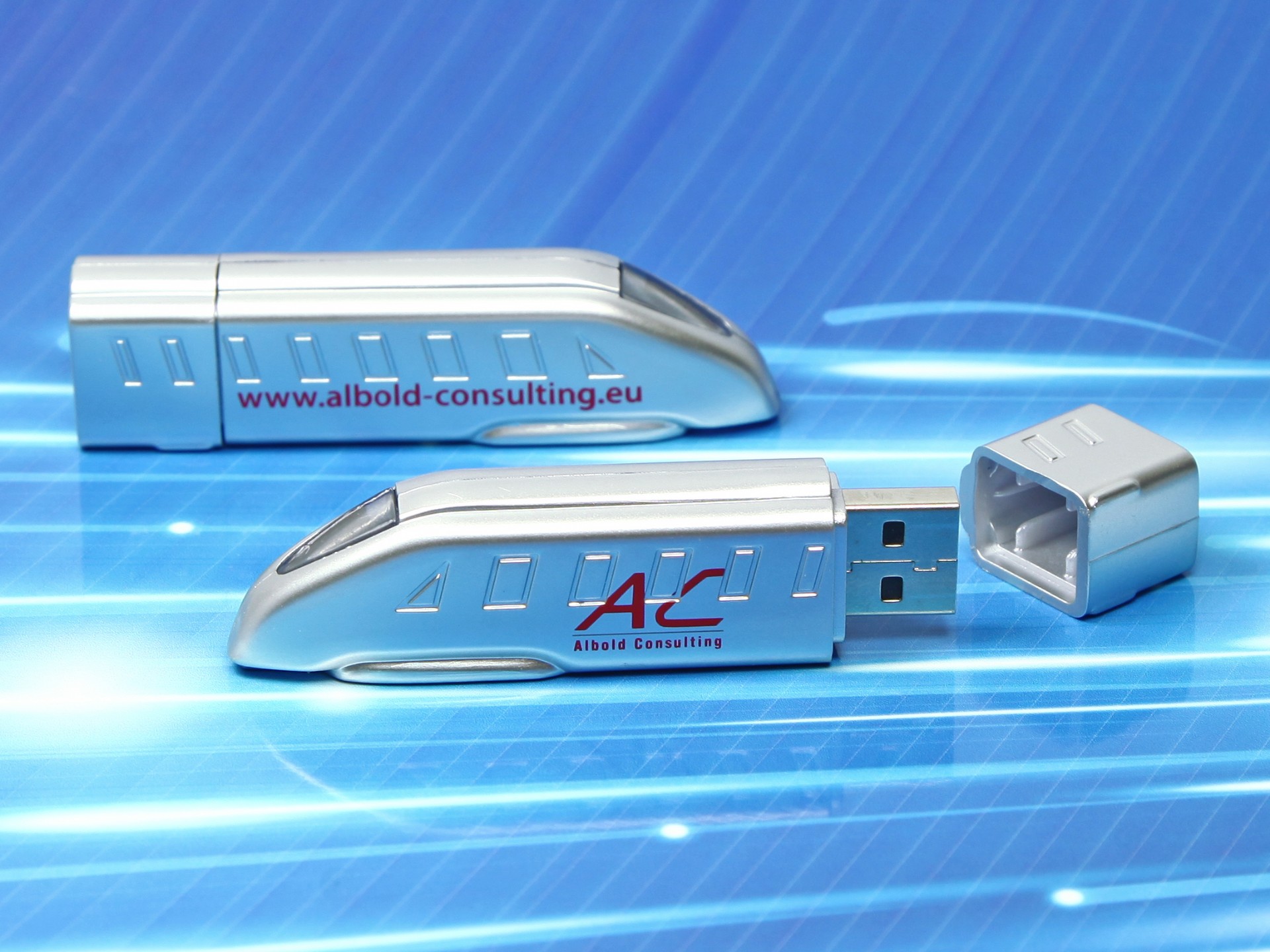 usb stick future train zug bahn silber modern