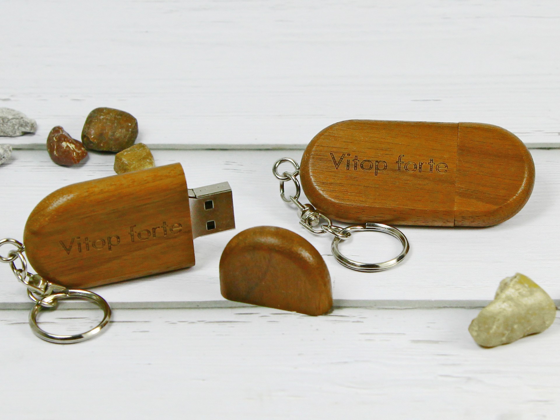 usb stick holz dunkel oval natur logo werbung