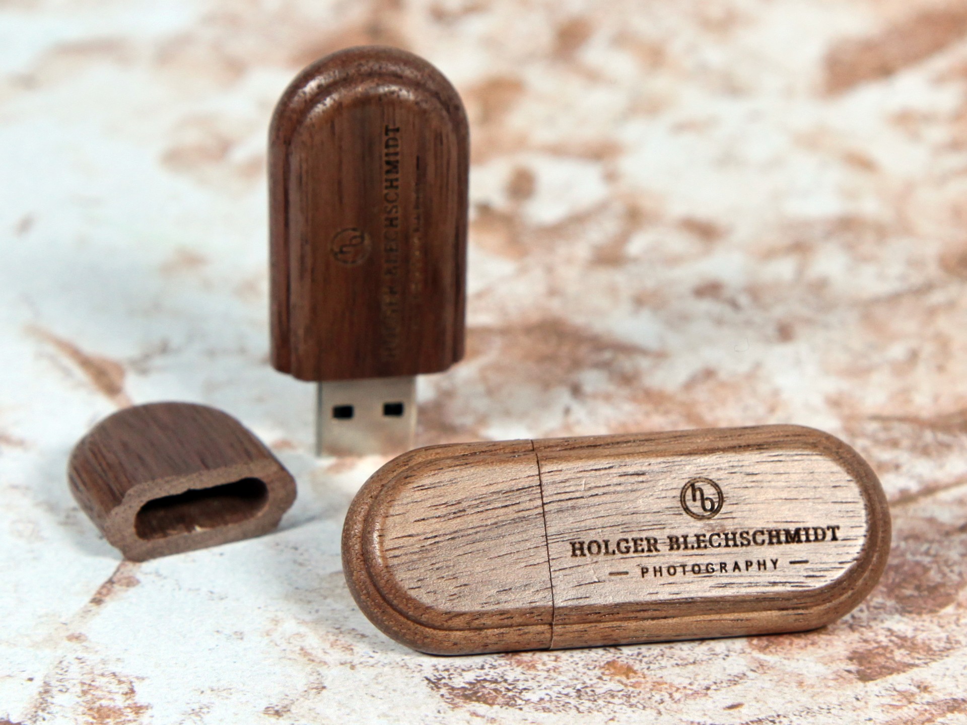 usb stick holz dunkelbraun natur öko gravur logo