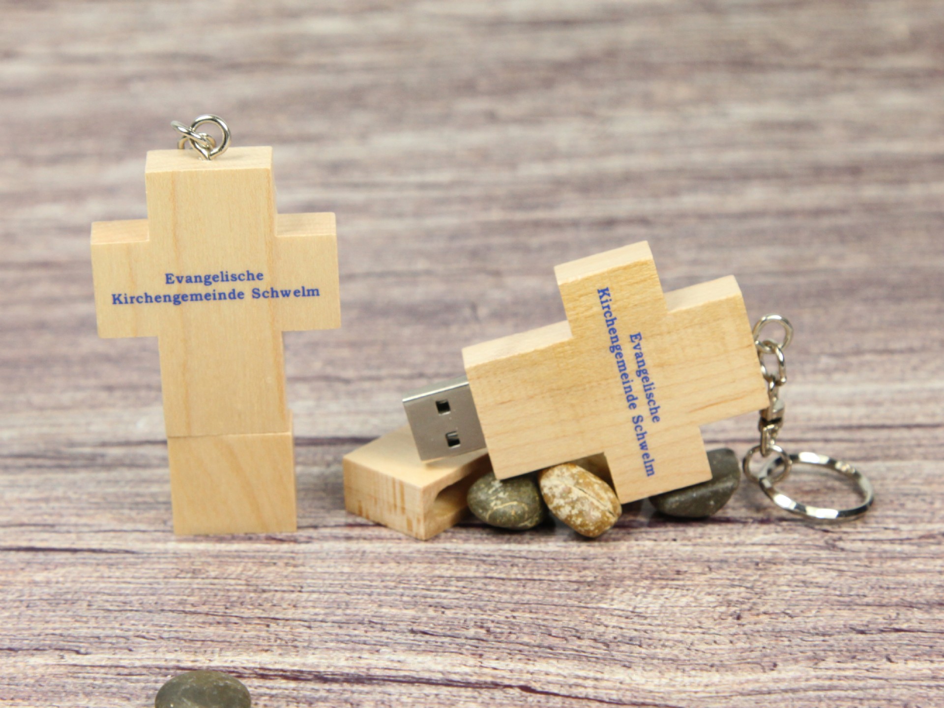 usb stick holz hell kreuz bedruckt schluesselanhänger