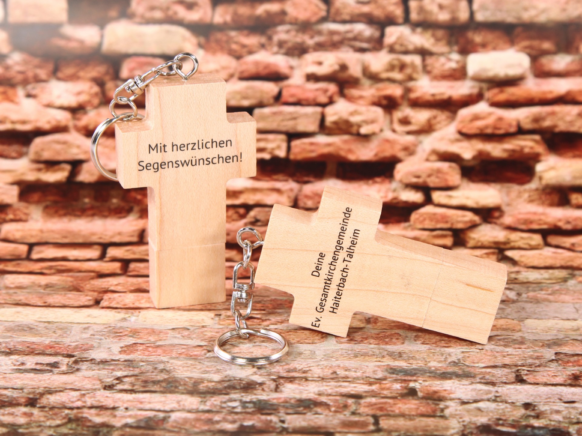 usb stick holzkreuz holz religion kirche gemeinschaft