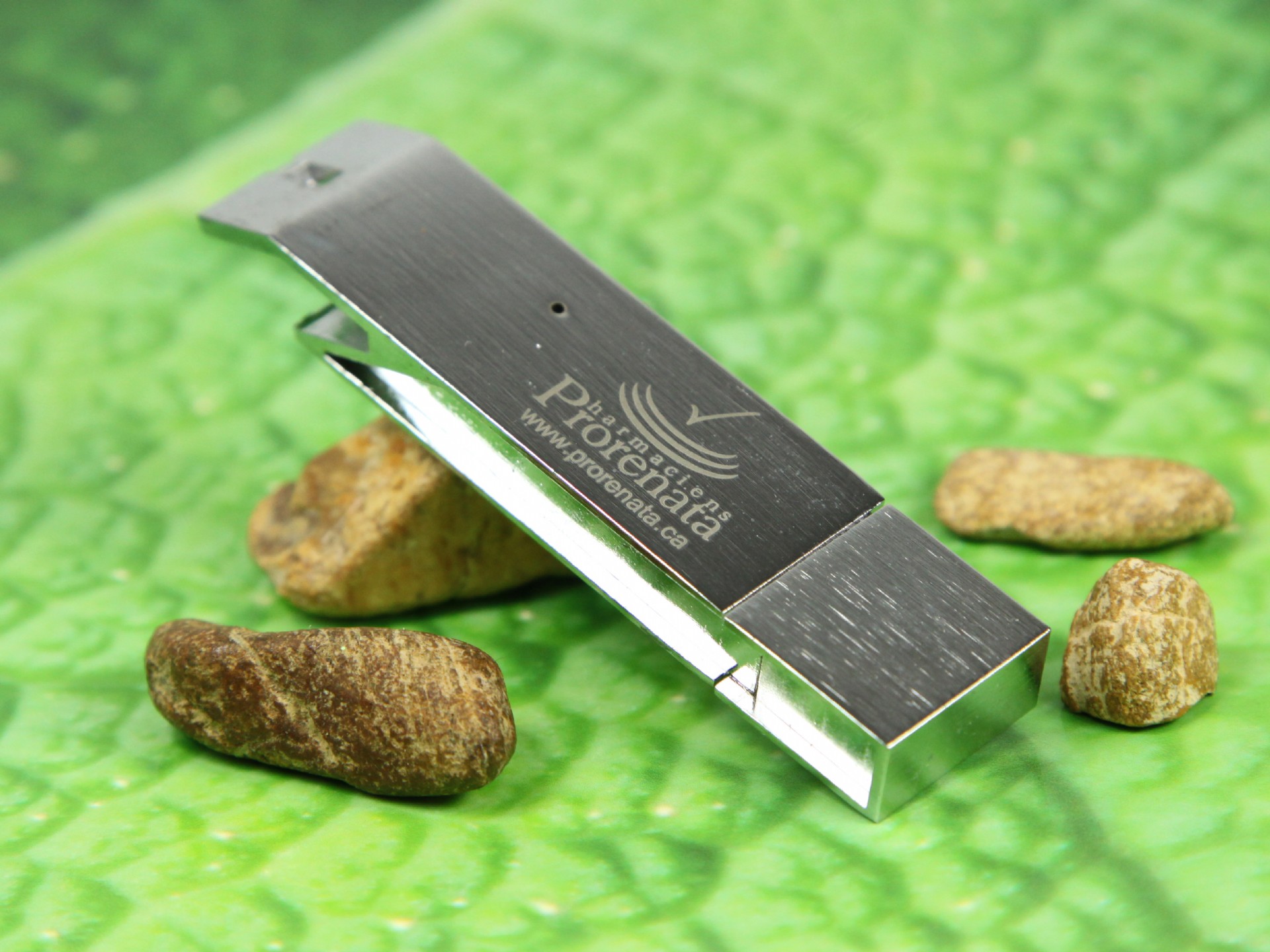 usb stick metall flaschenöffner gravur