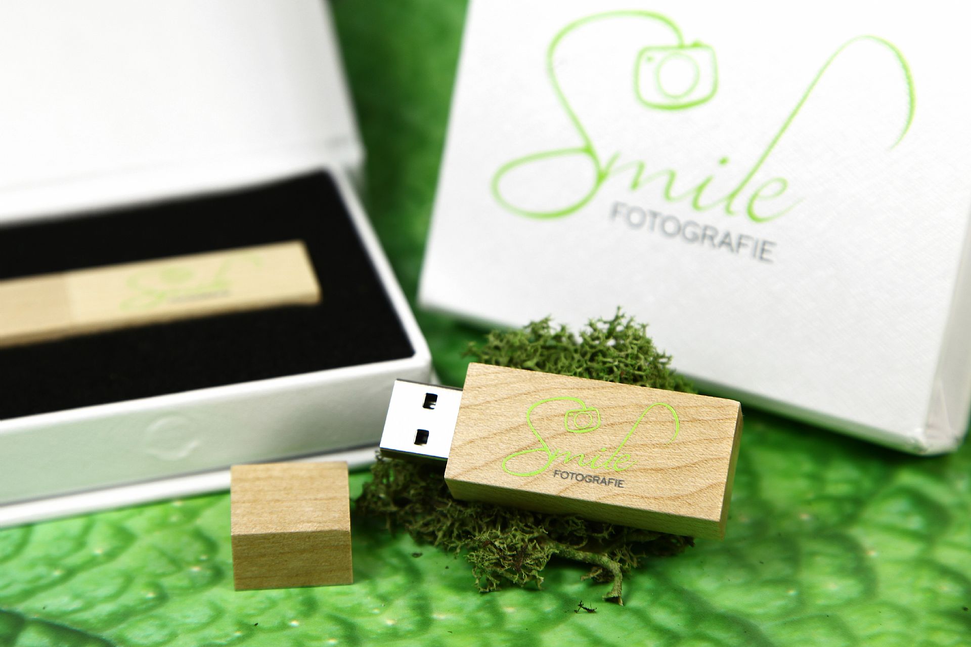 usb stick verpackung holz hell natur edel werbung