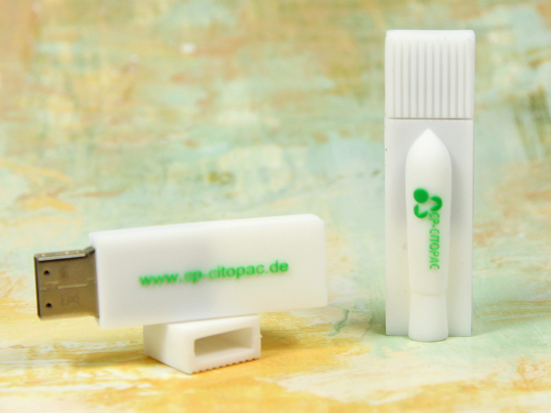 usb stick zäpfchen pharma medikament arzt medizin