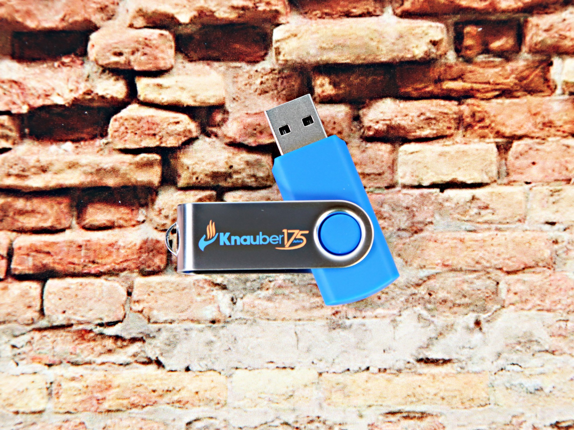 usb twister metallklammer mit farbigem logodruck gã¼nstig